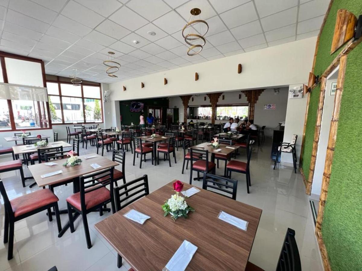 Hotel El Bosque แฮน ภายนอก รูปภาพ