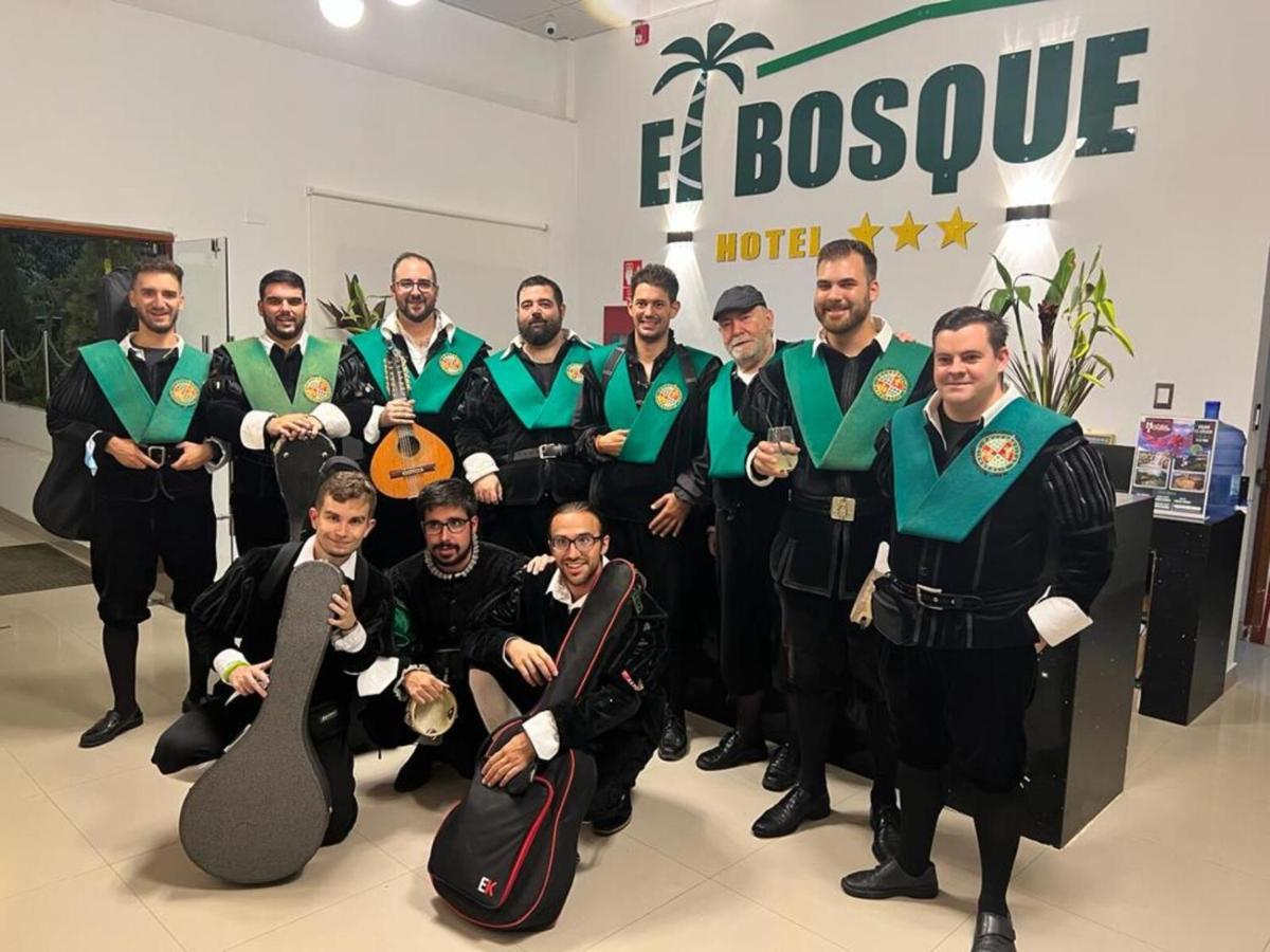 Hotel El Bosque แฮน ภายนอก รูปภาพ